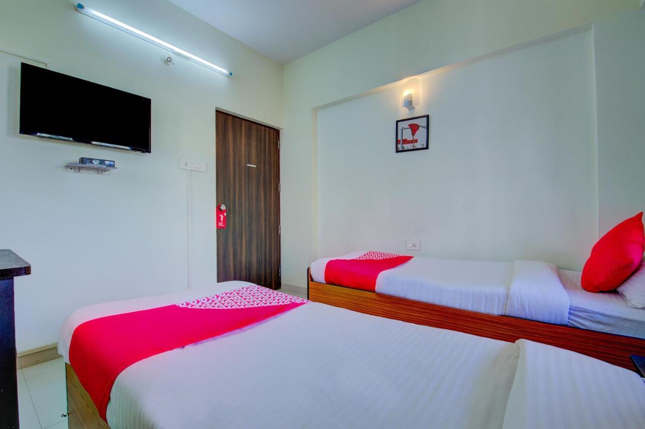 Hotel E Serai Pune Ngoại thất bức ảnh